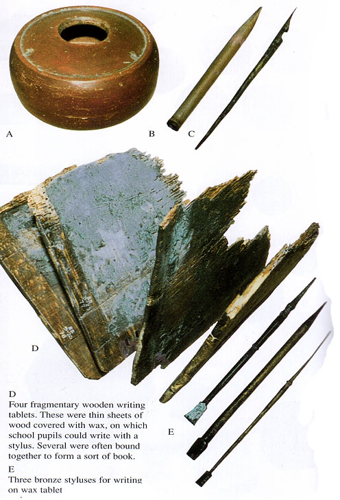 085. stylets et tablettes decolier.jpg